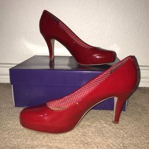 Red Madden Girl Pumps